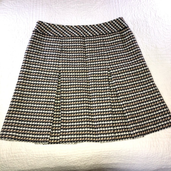 TALBOTS Wool blend pleated skirt houndstooth Sz 8P - Picture 3 of 7
